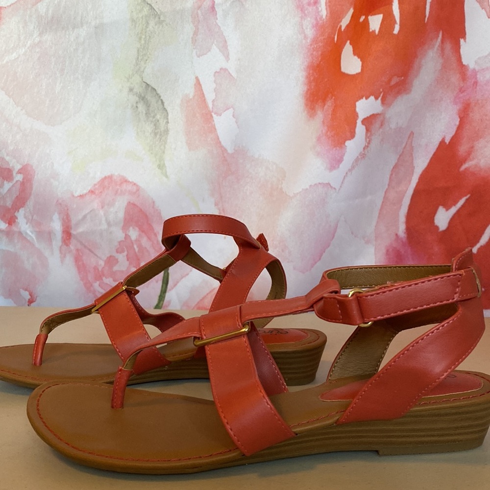 Sandals - Picture 3 of 4